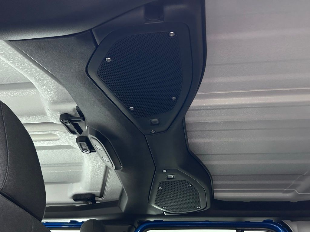 2025 Jeep Wrangler 4-Door Willys - Photo 27