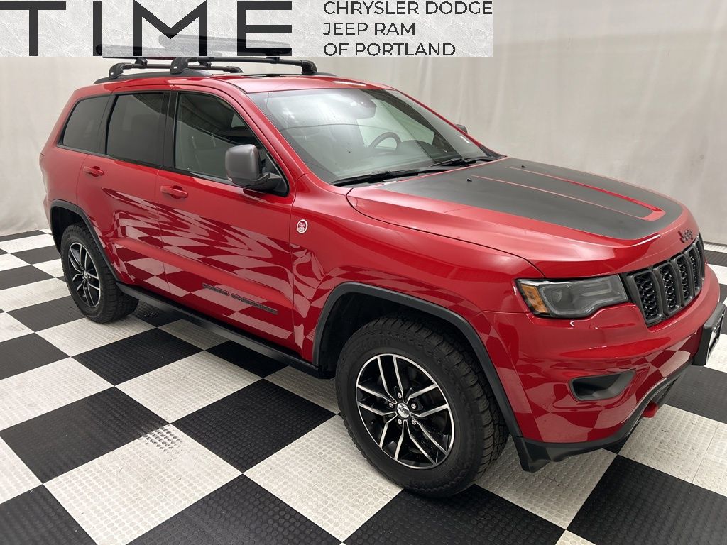 2017 Jeep Grand Cherokee Trailhawk's photo