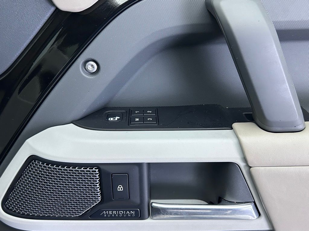 2022 Land Rover Defender XS Edition - Photo 41
