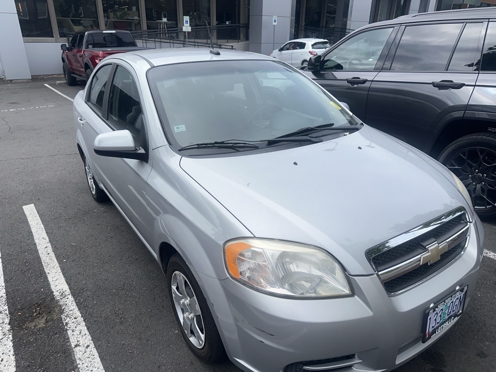 Used 2010 Chevrolet Aveo 1LT with VIN KL1TD5DE8AB136572 for sale in Portland, OR