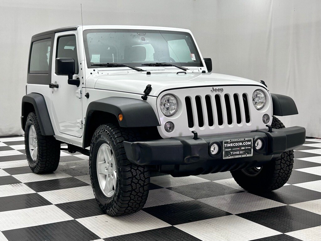 2018 Jeep Wrangler Sport S photo 2