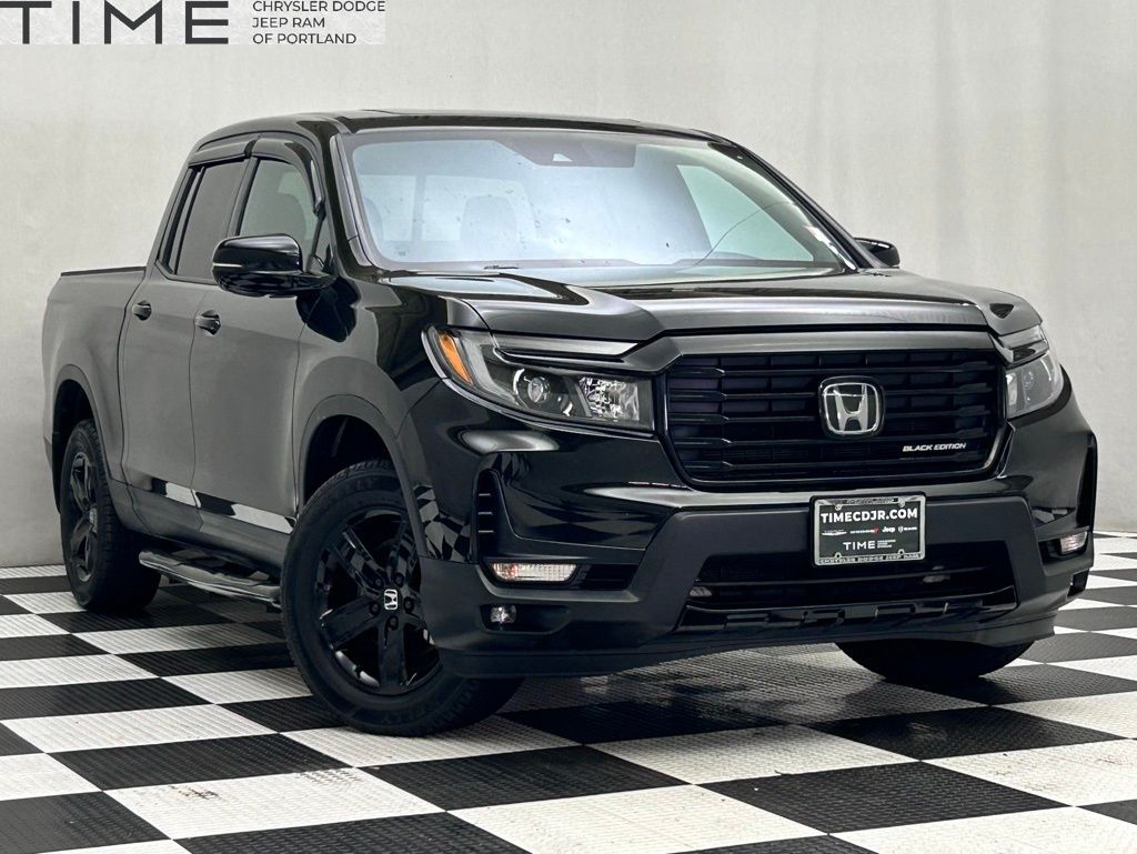 2022 Honda Ridgeline Black Edition's photo