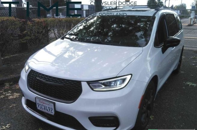 2025 Chrysler Pacifica Minivan/Van 