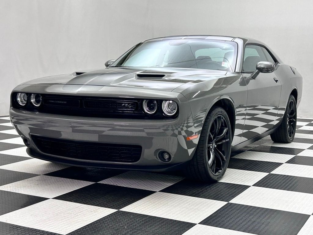 Used 2017 Dodge Challenger R/T Coupe
