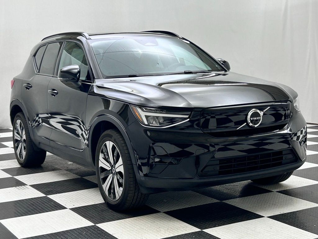 Used 2023 Volvo XC40 Plus with VIN YV4ED3UL6P2024041 for sale in Portland, OR