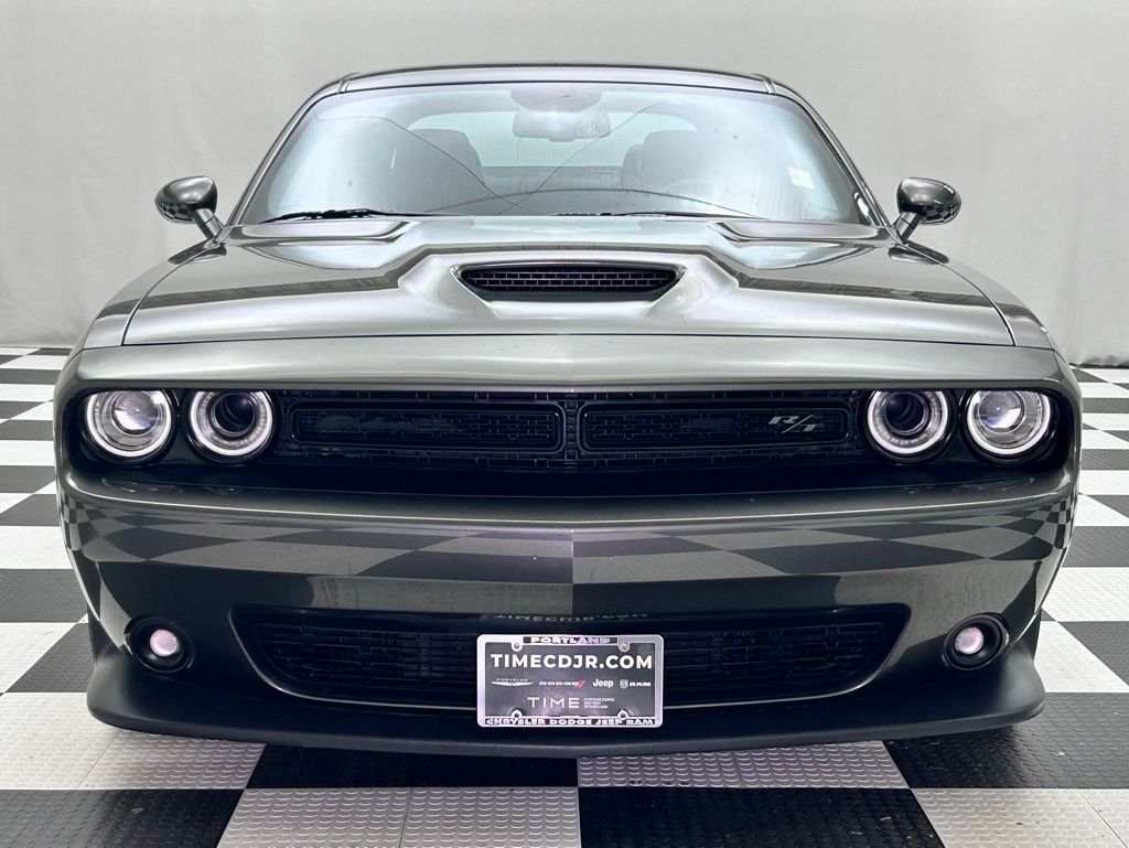 2019 Dodge Challenger R/T photo 2