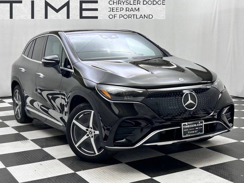 2023 Mercedes-Benz EQE SUV EQE 350 4MATIC's photo