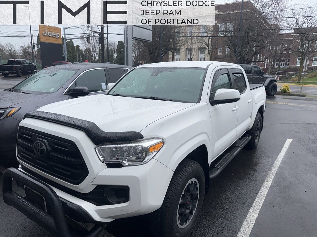 2019 Toyota Tacoma SR's photo