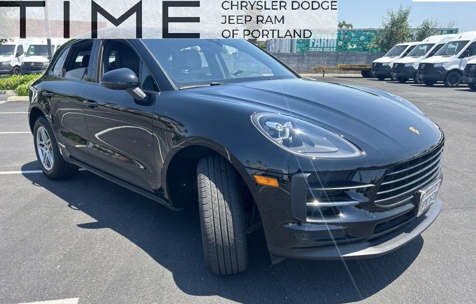 2020 Porsche Macan -'s photo