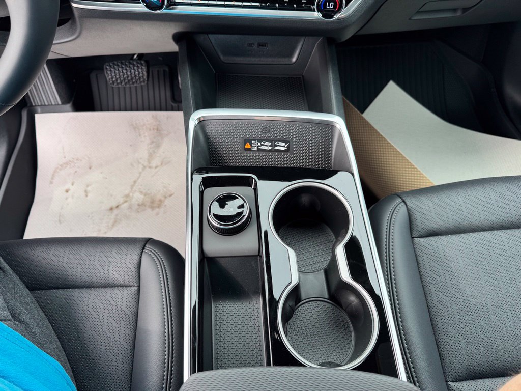 2027 Chevrolet Equinox LT - Photo 16