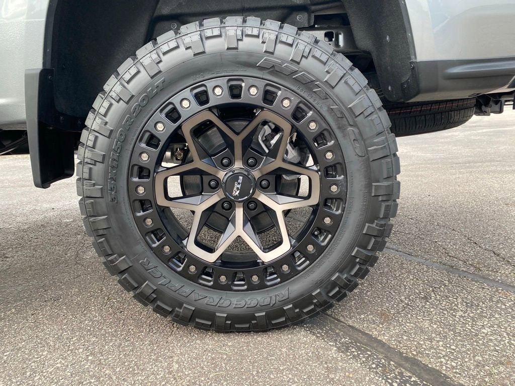 2025 Chevrolet Colorado Z71 - Photo 30