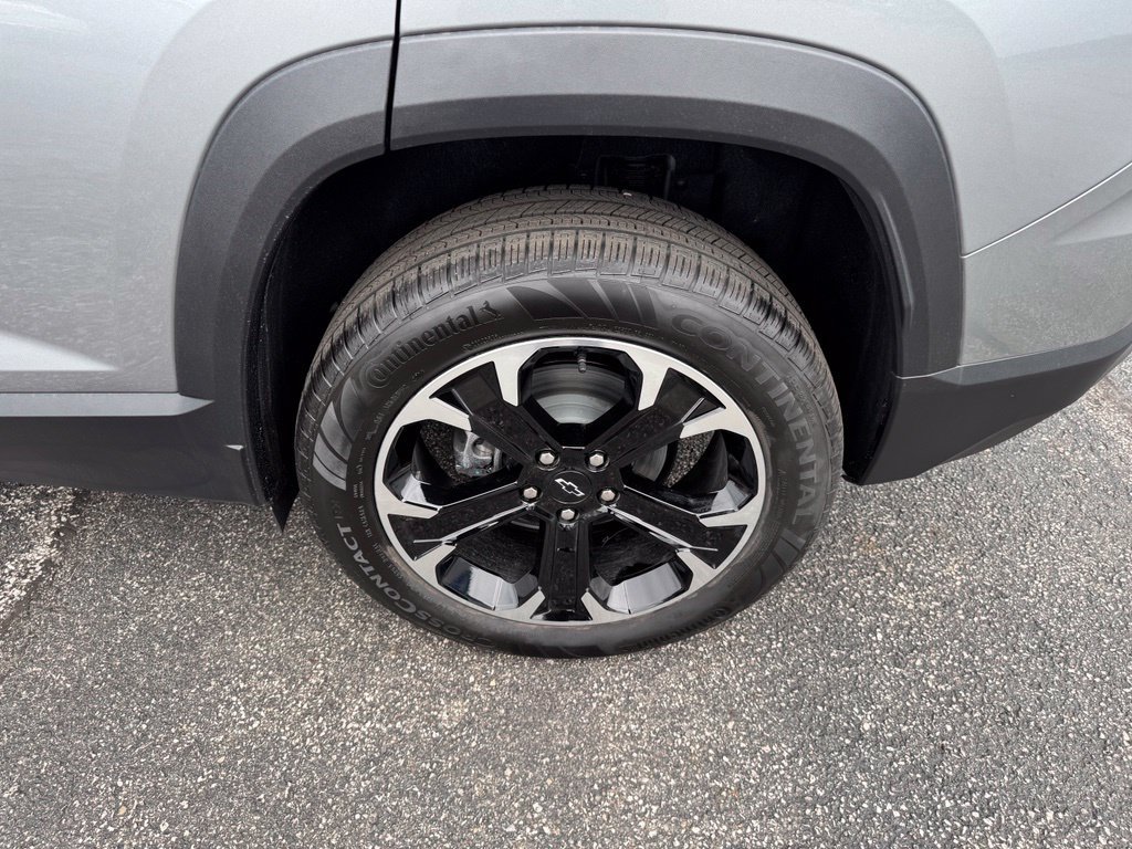2027 Chevrolet Equinox LT - Photo 28