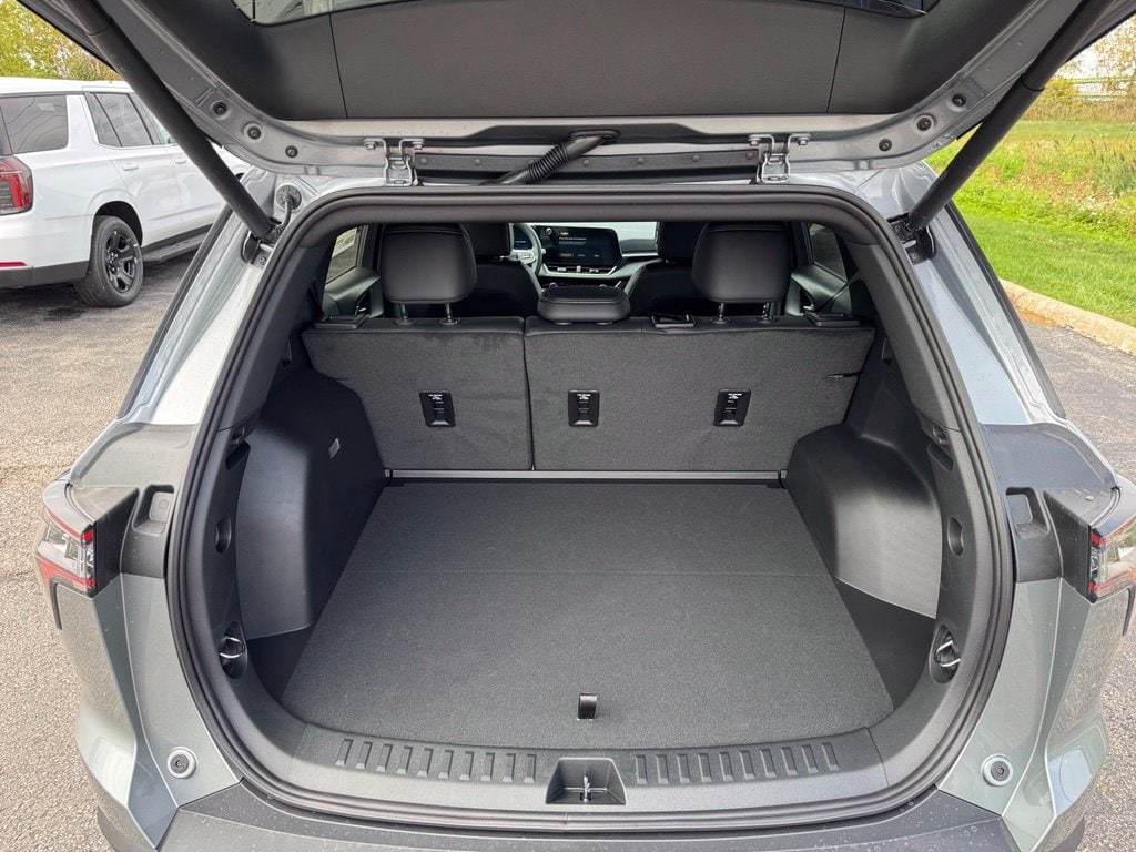 2027 Chevrolet Equinox LT - Photo 25