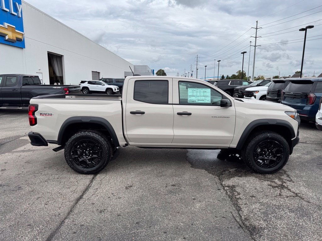 2026 Chevrolet Colorado Trail Boss - Photo 8