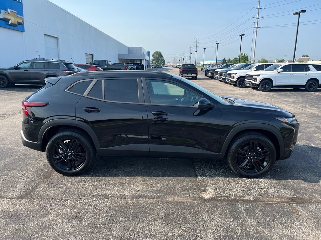 2026 Chevrolet Trax Activ - Photo 8