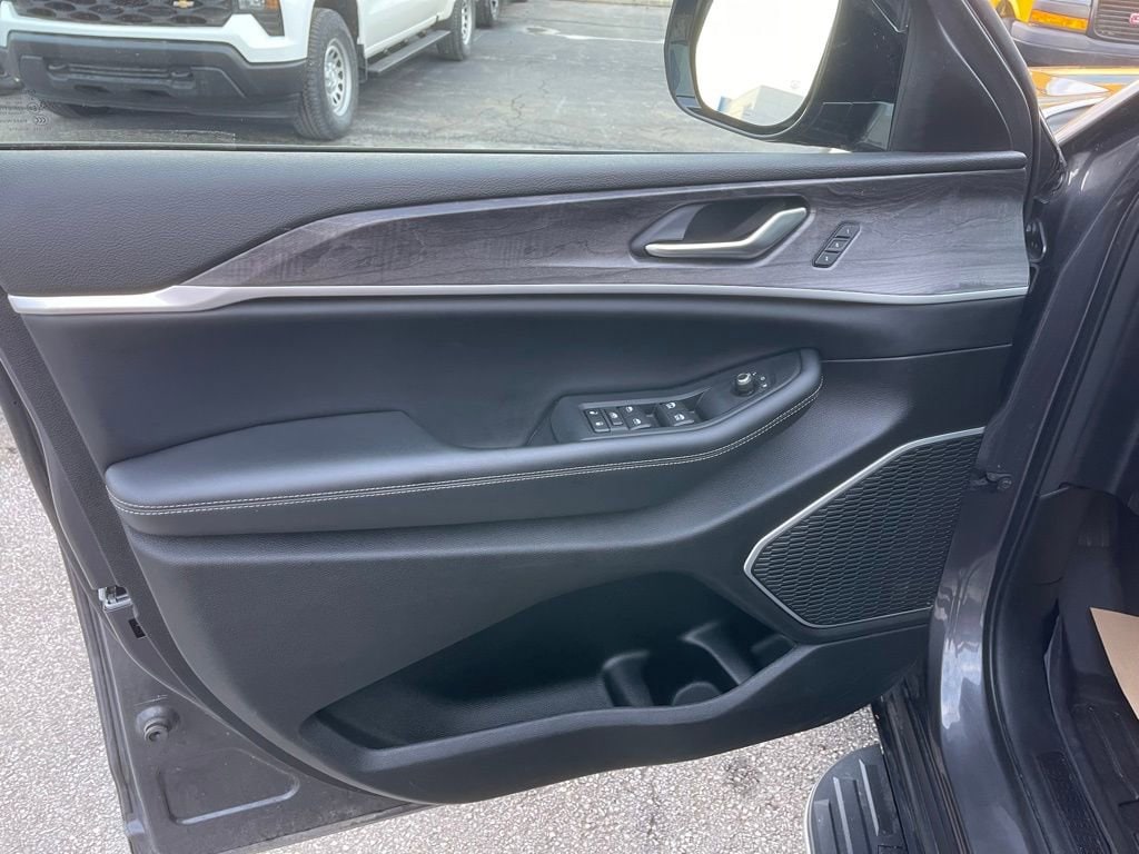2022 Jeep Grand Cherokee L Limited - Photo 9