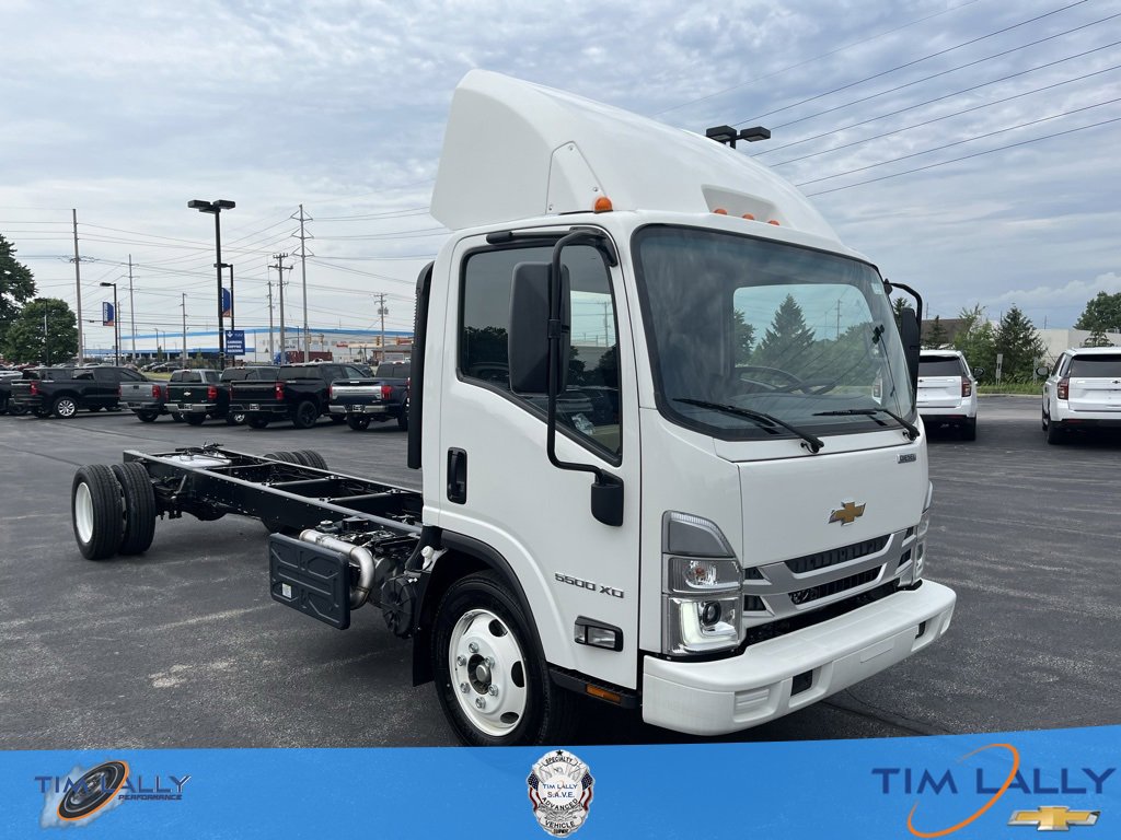 2023 Chevrolet Low Cab Forward 5500 XD NA