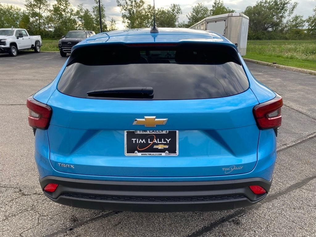 2026 Chevrolet Trax LS - Photo 6