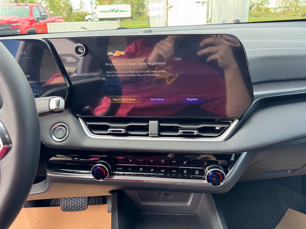 2027 Chevrolet Equinox LT - Photo 14