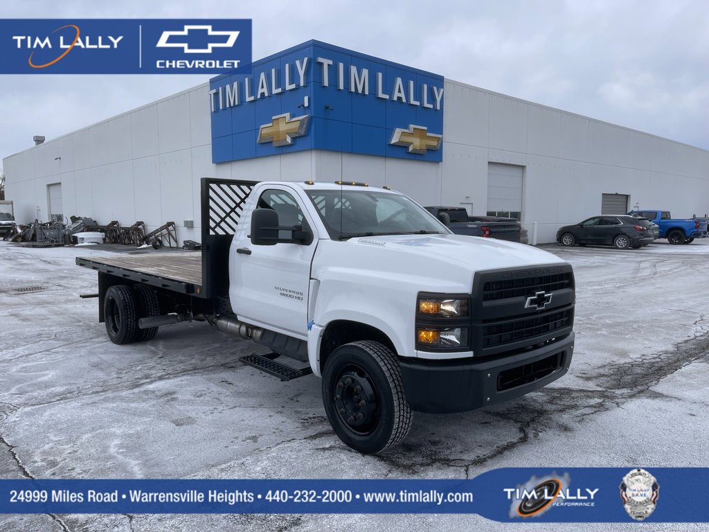 2024 Chevrolet Silverado 4500 Medium Duty Chassis Cab Work Truck's photo