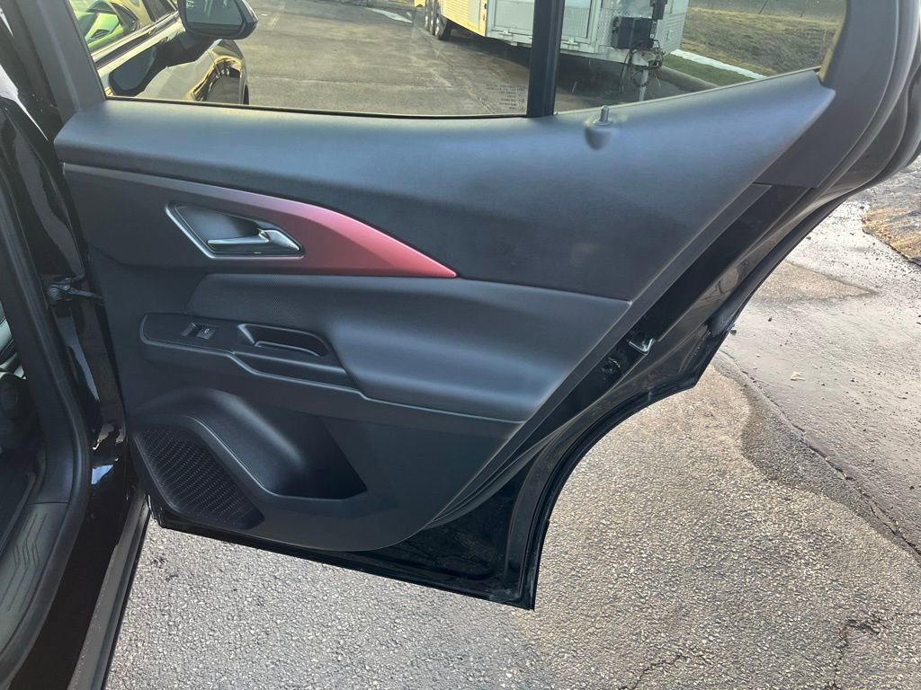 2025 Chevrolet Equinox EV RS - Photo 27