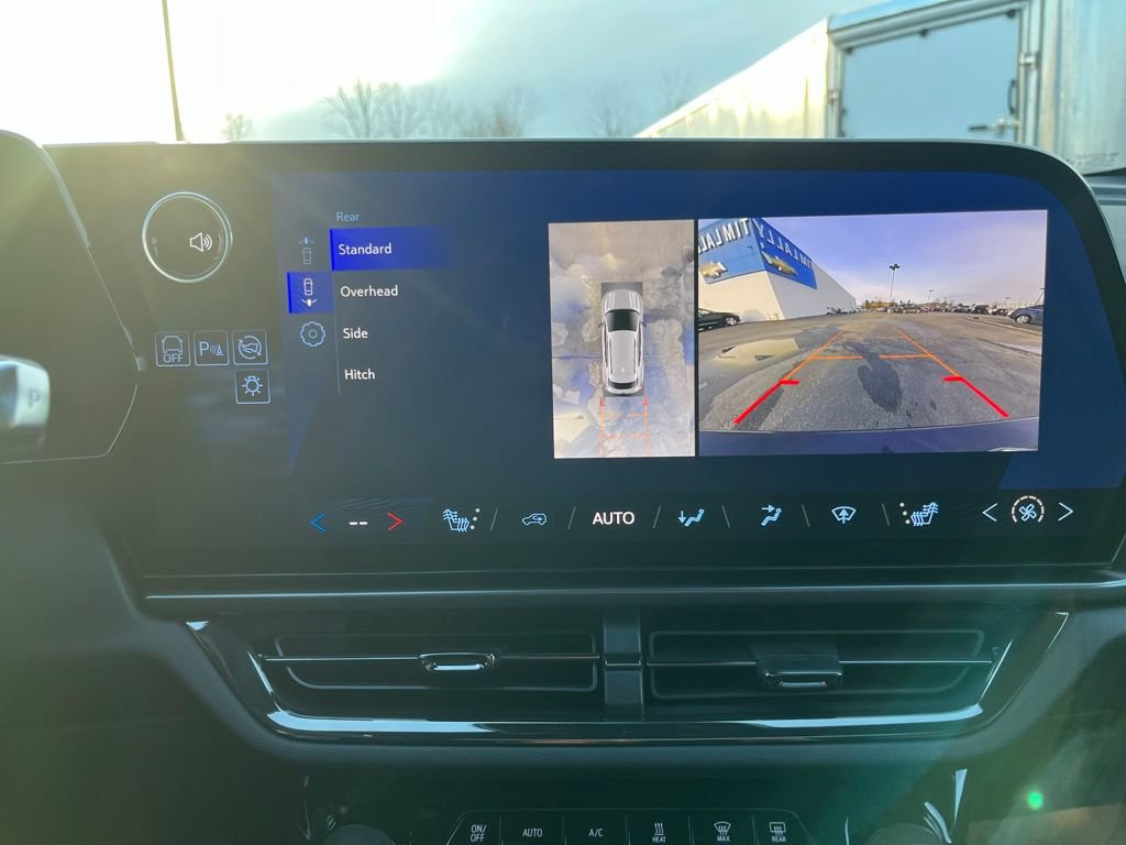 2025 Chevrolet Equinox EV RS - Photo 15