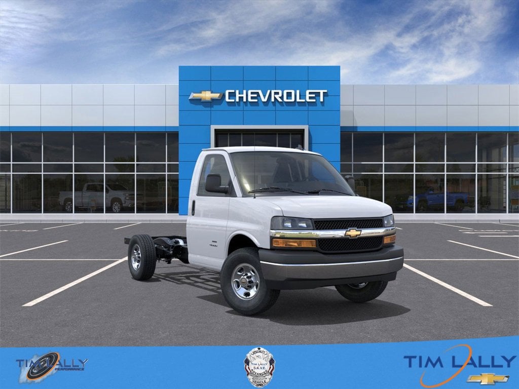 New 2025 Chevrolet Express Cutaway 3500 1WT Cutaway Van