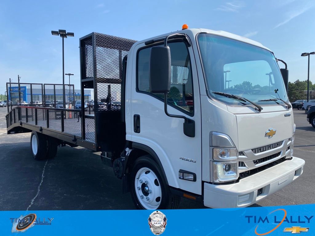 2024 Chevrolet Low Cab Forward 4500 Gas 176" WB Regular Cab's photo