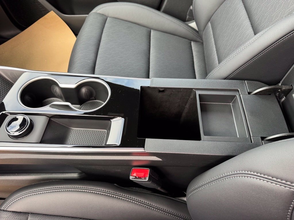 2027 Chevrolet Equinox LT - Photo 16