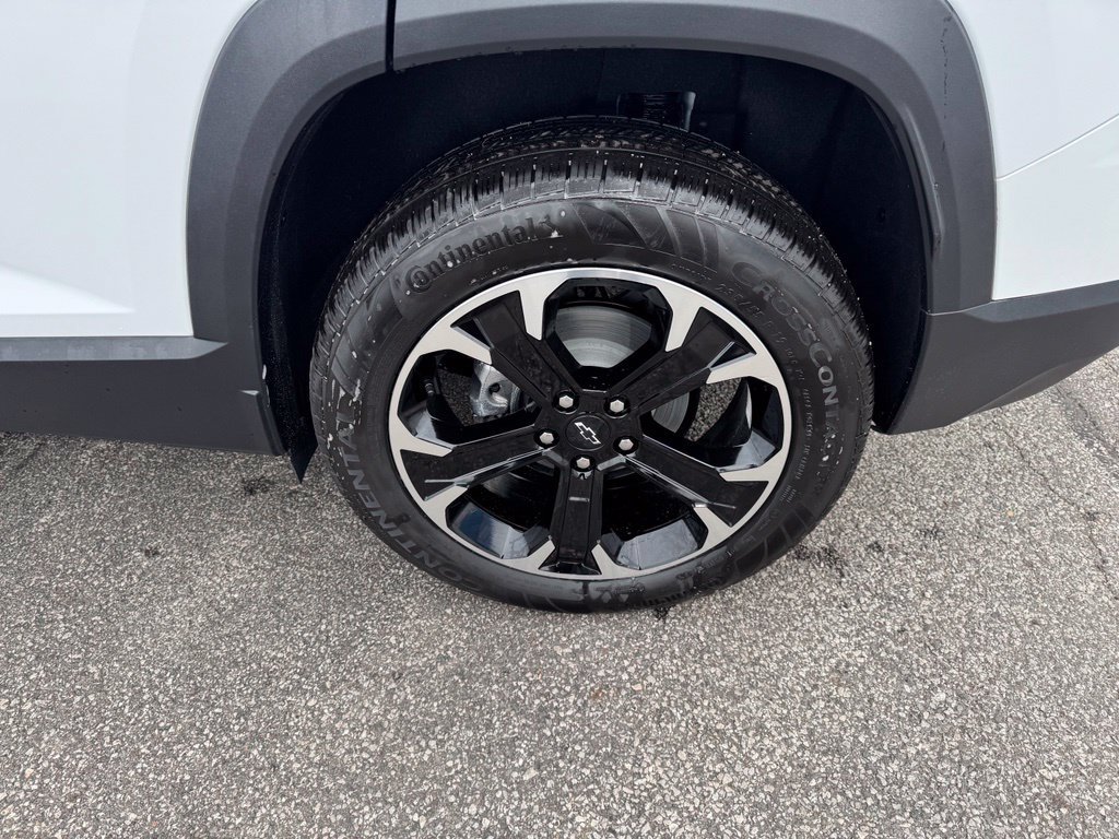 2027 Chevrolet Equinox LT - Photo 28