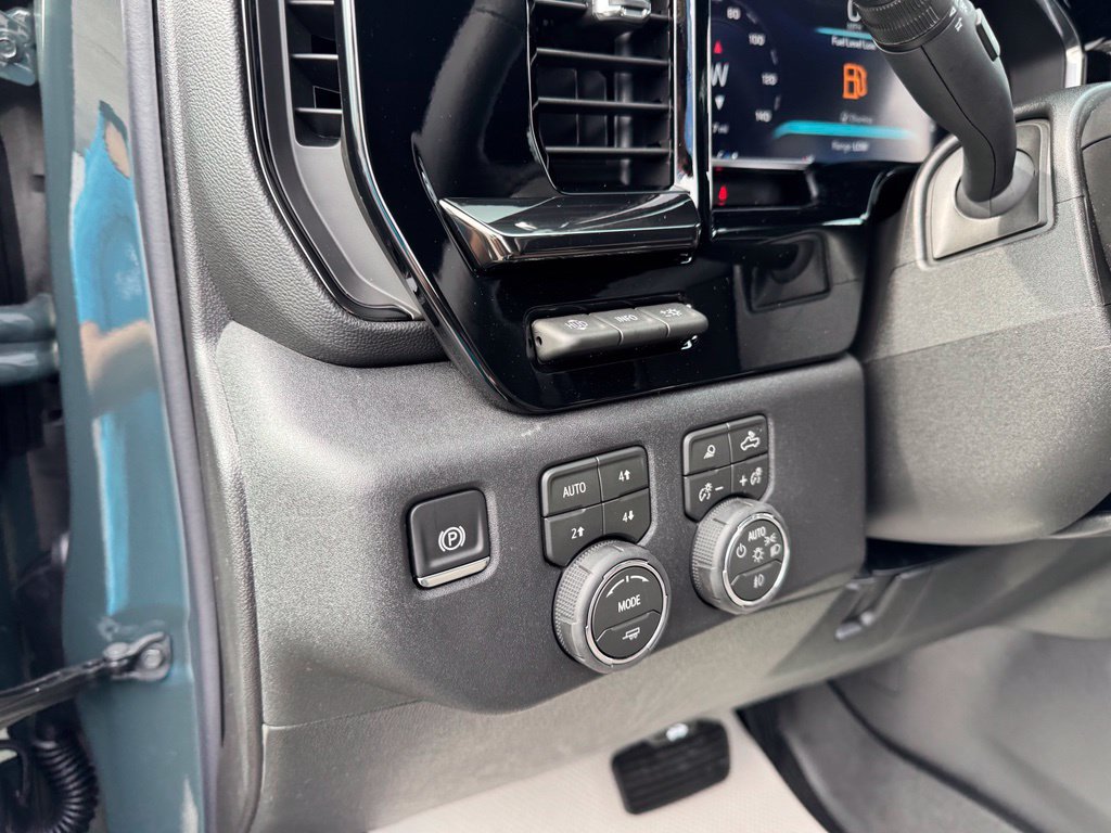 2026 Chevrolet Silverado 2500 HD ZR2 - Photo 13
