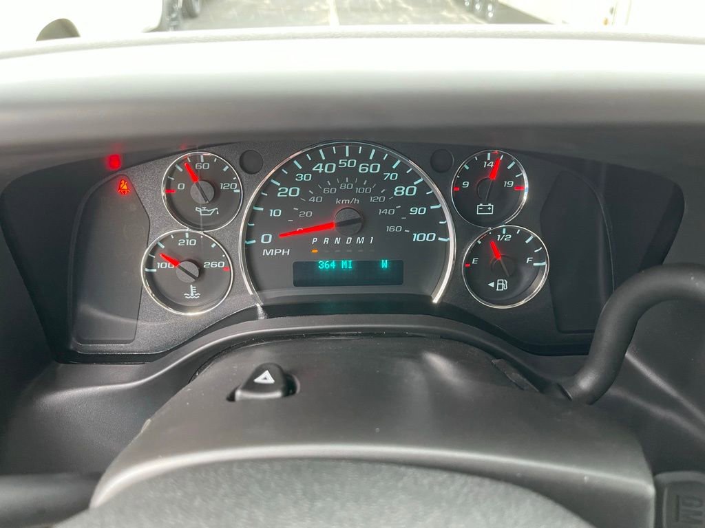 2025 Chevrolet Express Passenger LS - Photo 13