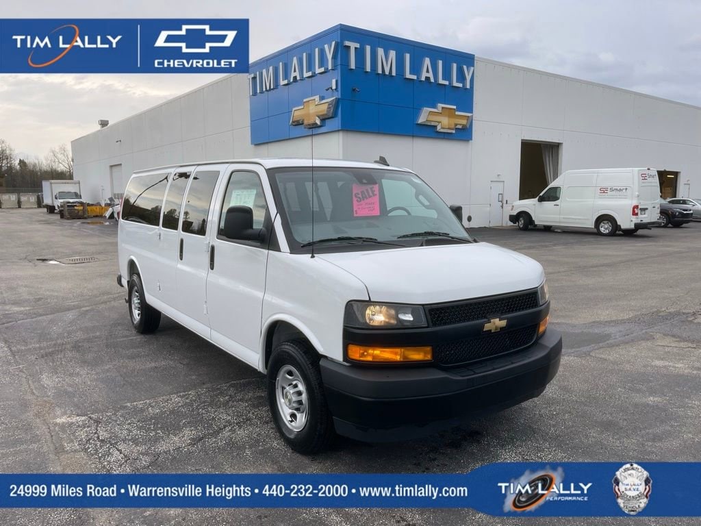 2025 Chevrolet Express Passenger