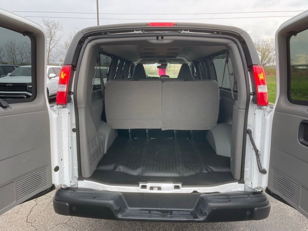 2025 Chevrolet Express Passenger LS - Photo 22