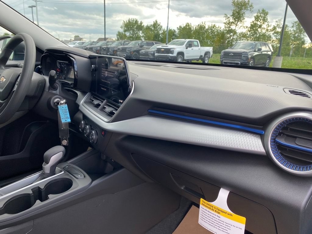 2026 Chevrolet Trax LS - Photo 17
