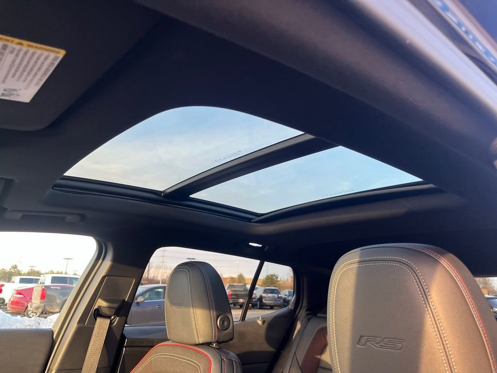 2025 Chevrolet Equinox EV RS - Photo 20
