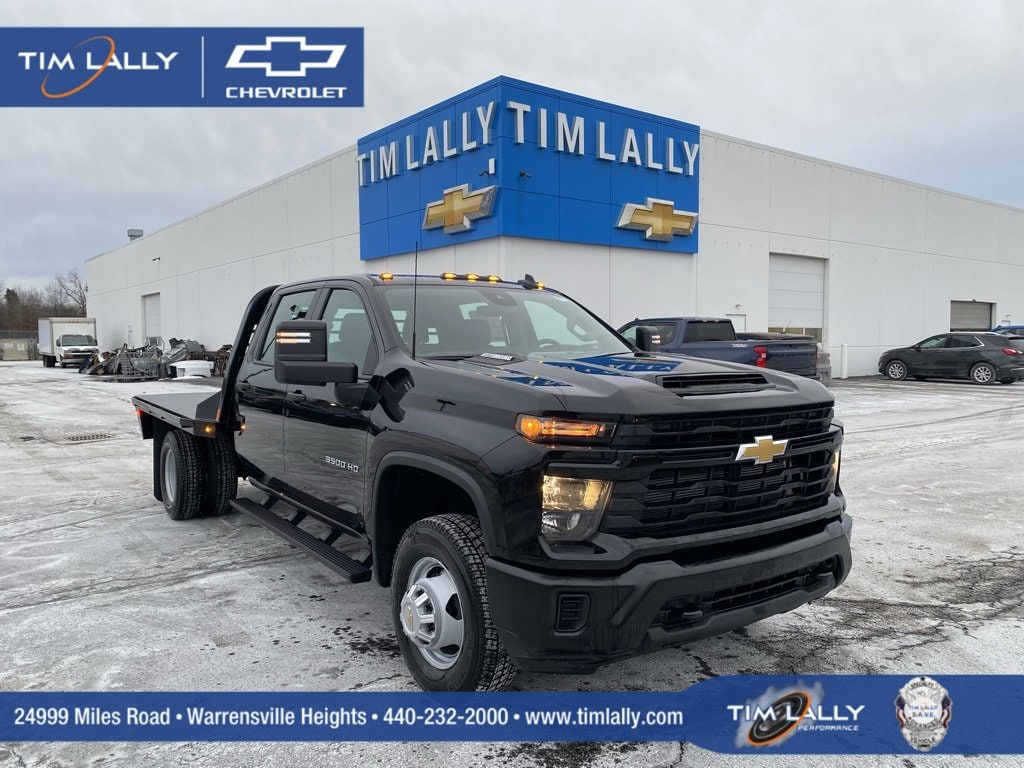 2025 Chevrolet Silverado 3500HD Work Truck's photo