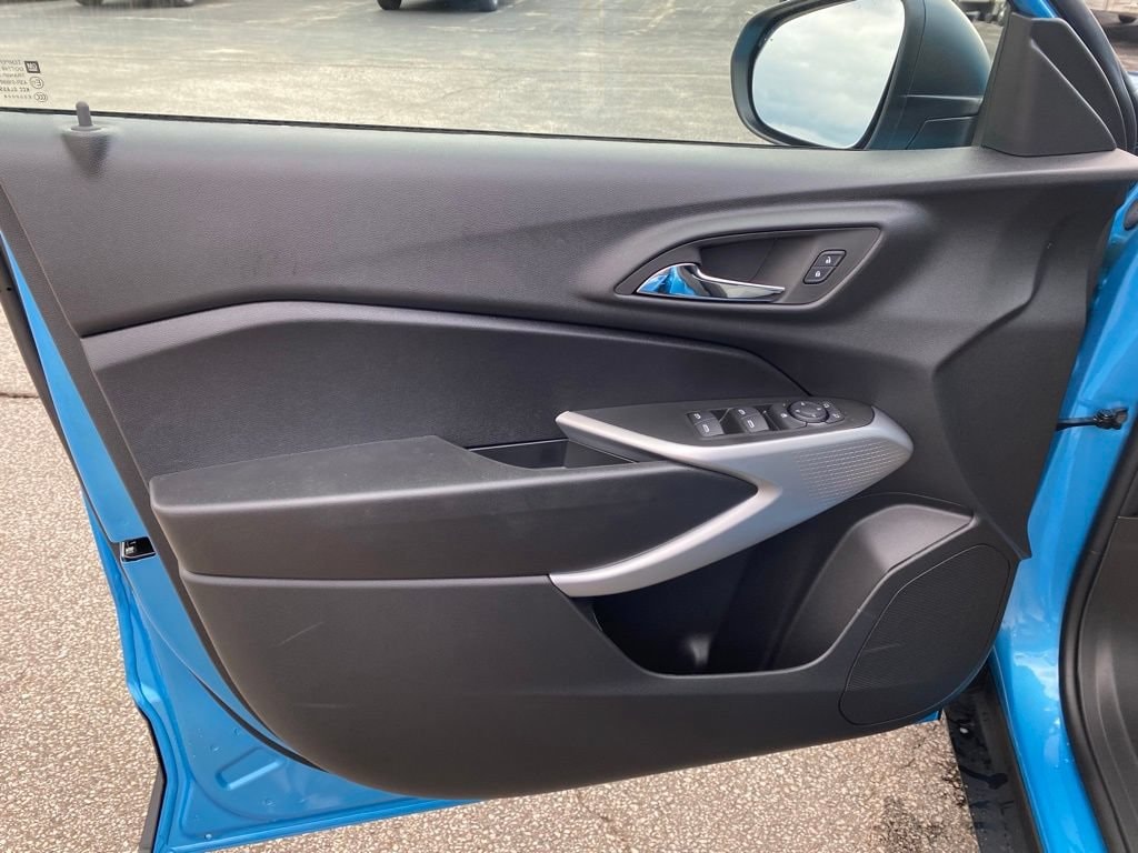 2026 Chevrolet Trax LS - Photo 9