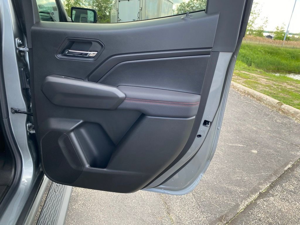 2025 Chevrolet Colorado Z71 - Photo 26