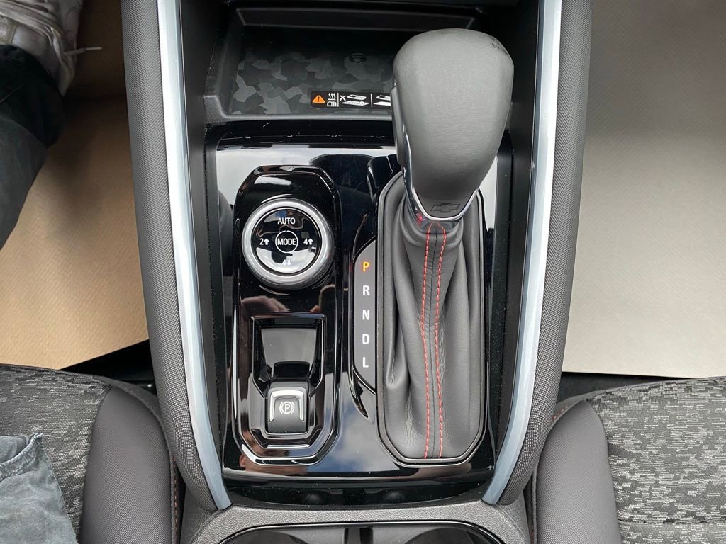 2025 Chevrolet Colorado Z71 - Photo 19