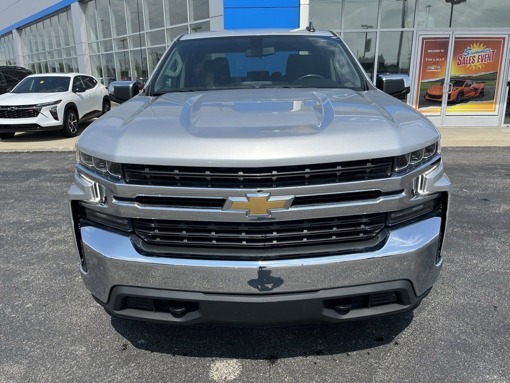 Used 2021 Chevrolet Silverado 1500 LT with VIN 1GCRYJEK8MZ321141 for sale in Warrensville Heights, OH