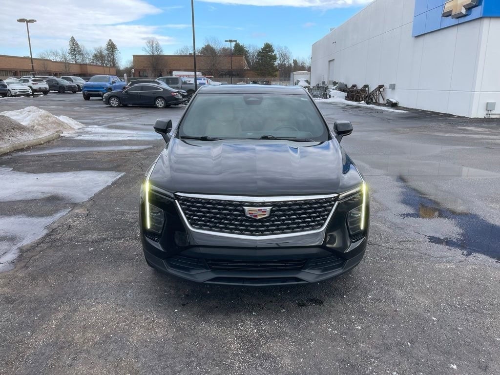 Used 2024 CADILLAC XT4 Luxury SUV