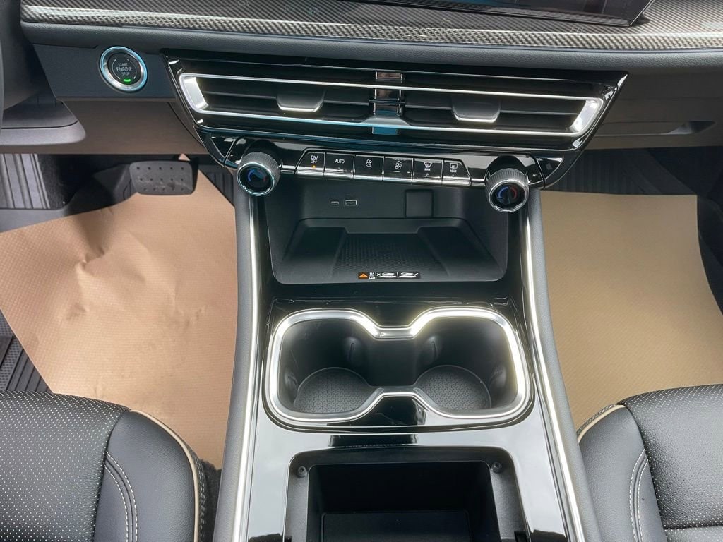 2026 Chevrolet Traverse High Country - Photo 17