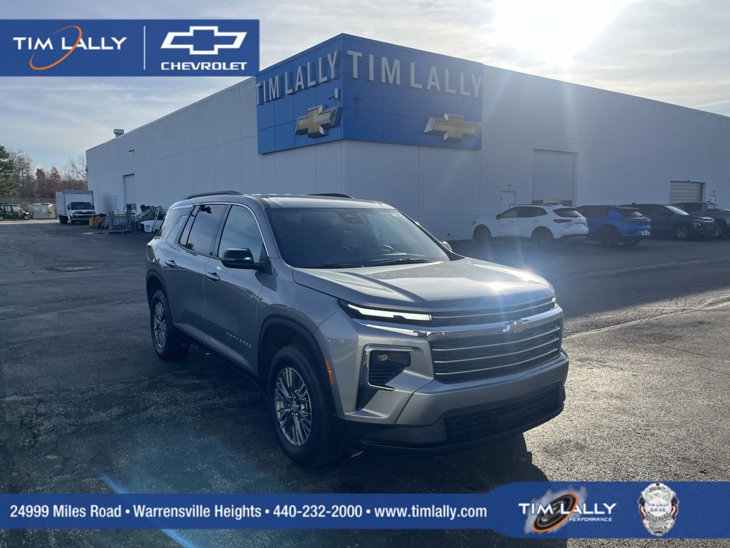 2025 Chevrolet Traverse LT's photo