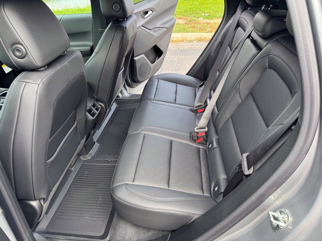 2027 Chevrolet Equinox LT - Photo 22