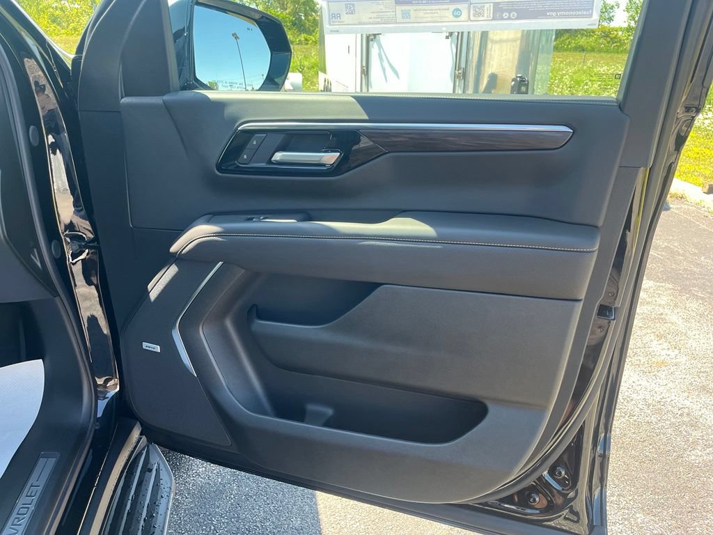 2026 Chevrolet Tahoe Premier - Photo 22