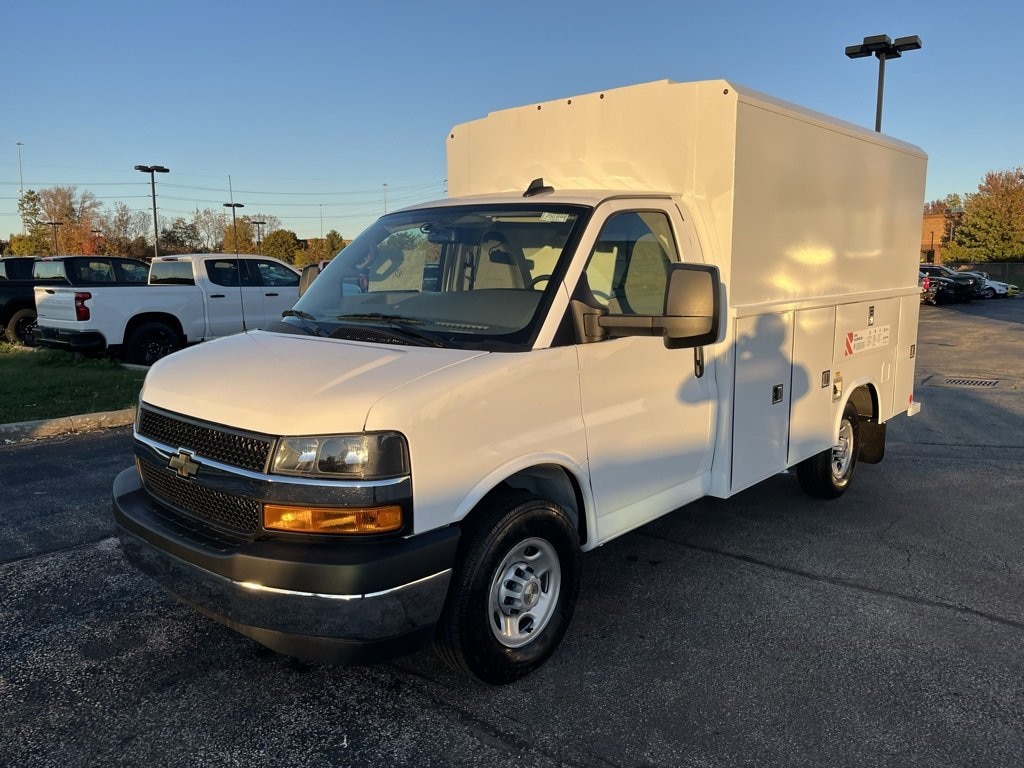 New 2025 Chevrolet Express Cutaway 3500 1WT Cutaway Van