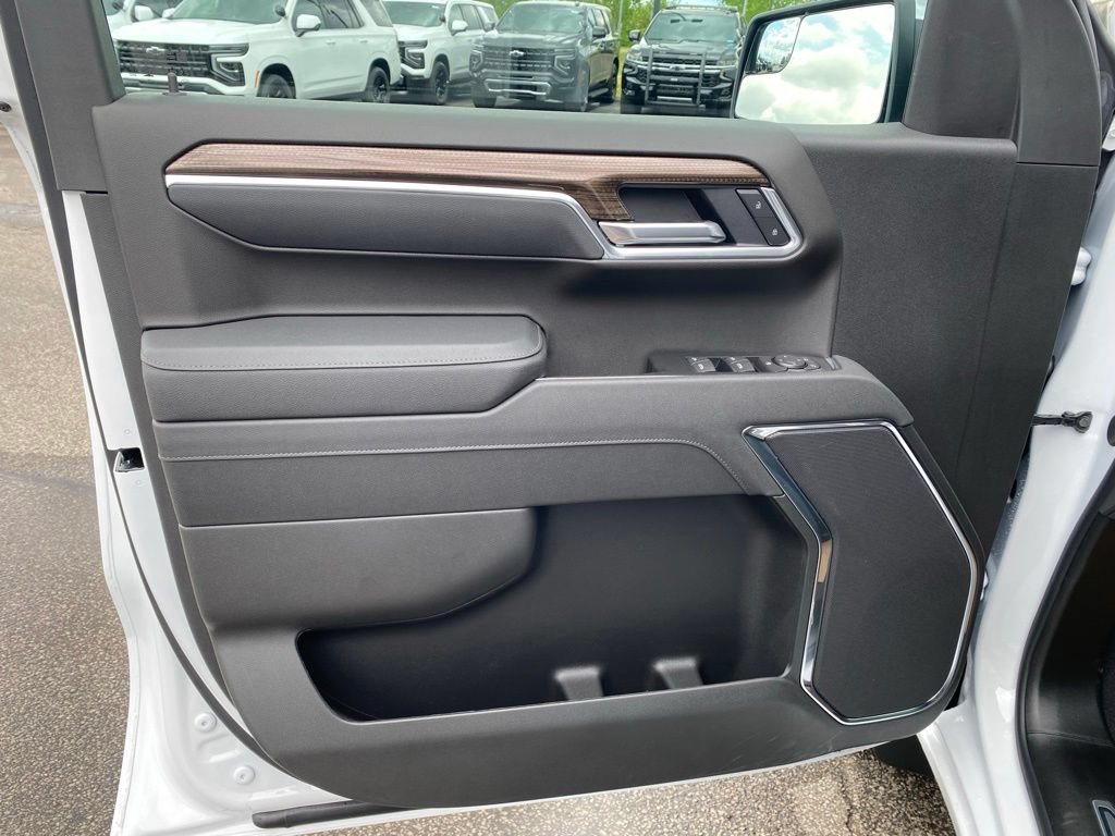 2026 Chevrolet Silverado 1500 LT - Photo 9