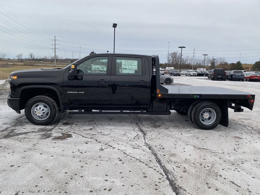New 2025 Chevrolet Silverado 3500 HD Chassis Cab Work Truck Truck