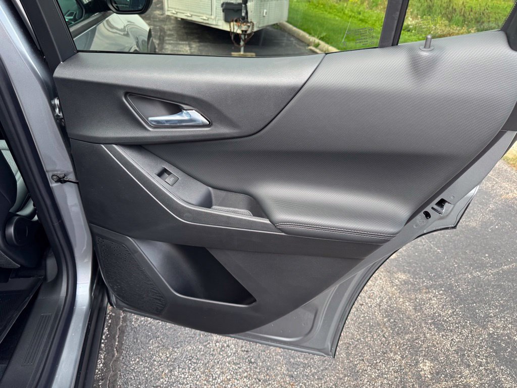 2027 Chevrolet Equinox LT - Photo 23